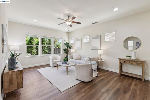 4359 Cherico Ln, Dublin, CA 94568