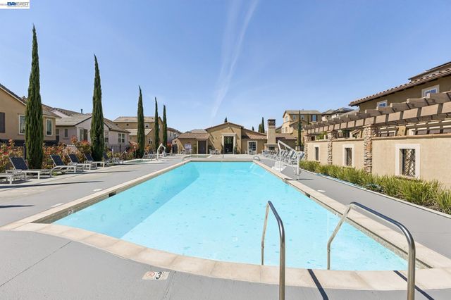 4359 Cherico Ln, Dublin, CA 94568