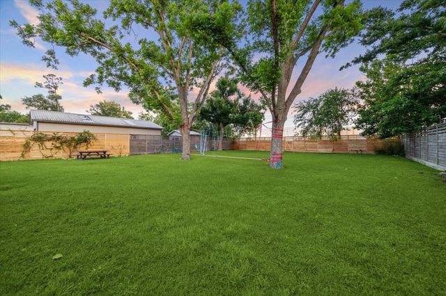 4509 Randwick Drive, Houston, TX 77092