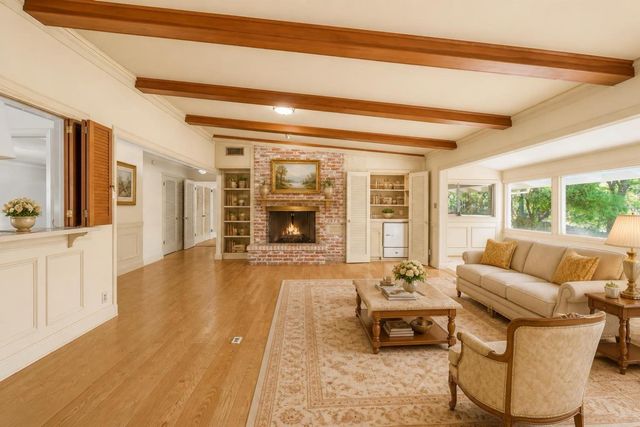 2920 Canal Dr, Stockton, CA 95204