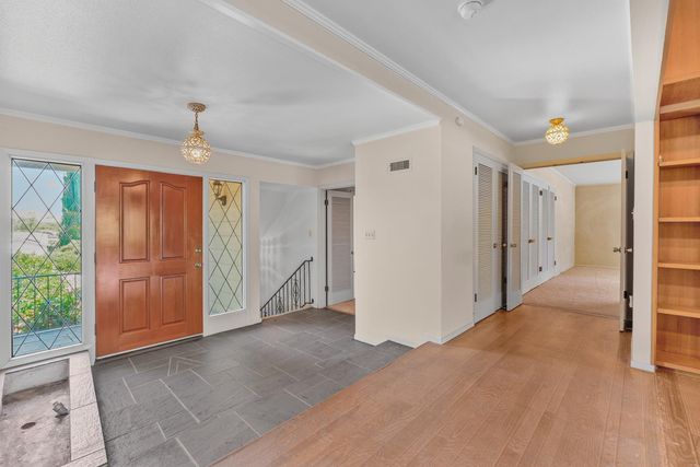 2920 Canal Dr, Stockton, CA 95204
