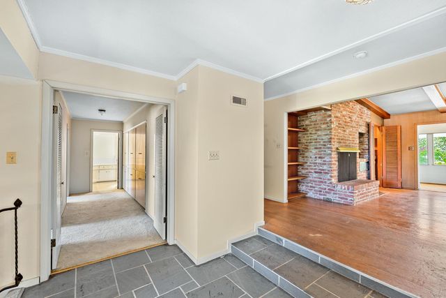 2920 Canal Dr, Stockton, CA 95204