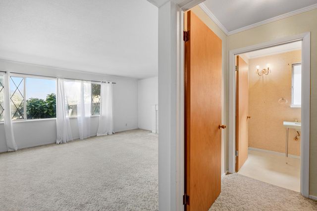 2920 Canal Dr, Stockton, CA 95204