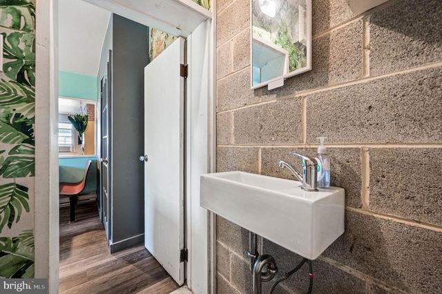 1360 E SUSQUEHANNA AVE, Philadelphia, PA 19125