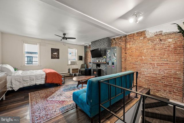 1360 E SUSQUEHANNA AVE, Philadelphia, PA 19125