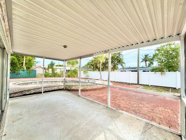 470 NE 45th Street, Boca Raton, FL 33431