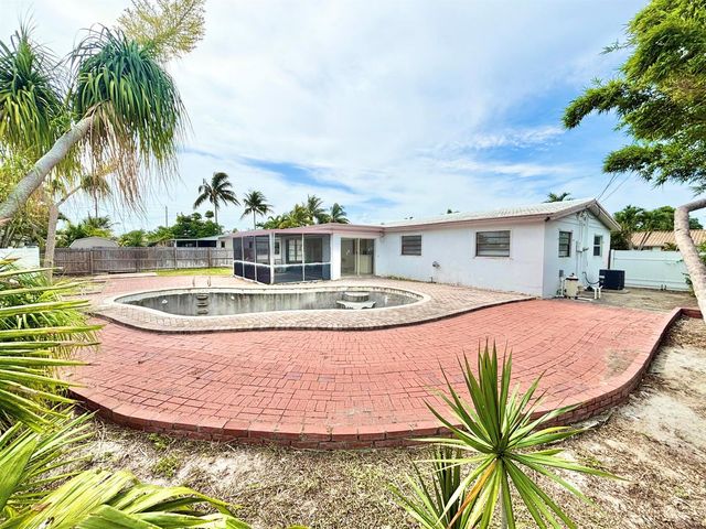 470 NE 45th Street, Boca Raton, FL 33431