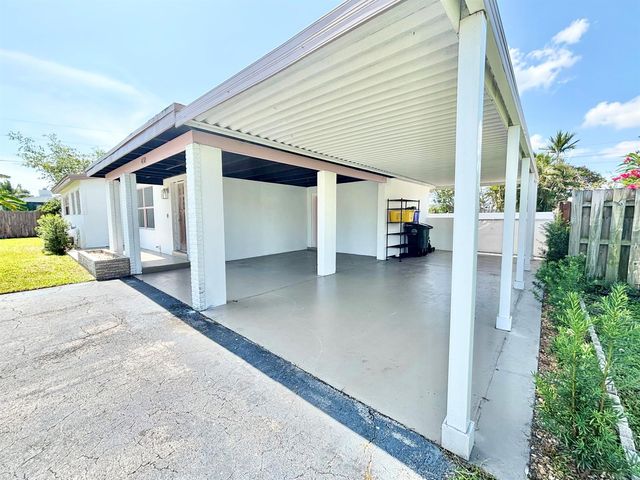 470 NE 45th Street, Boca Raton, FL 33431