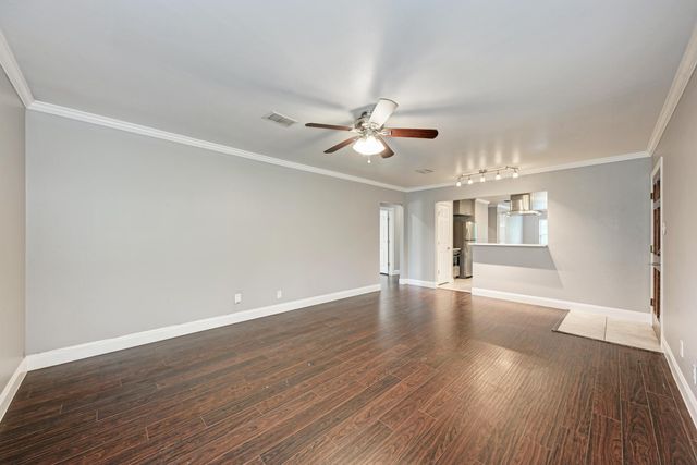 4504 Pack Saddle PASS, Austin, TX 78745