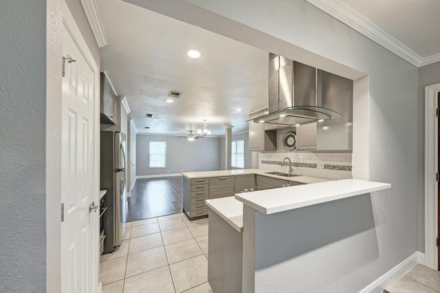 4504 Pack Saddle PASS, Austin, TX 78745