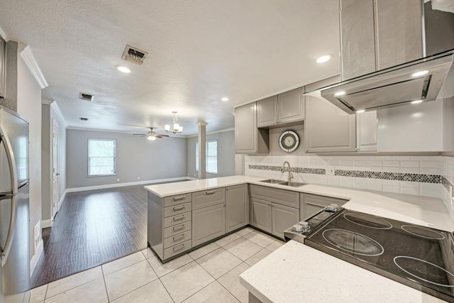 4504 Pack Saddle PASS, Austin, TX 78745
