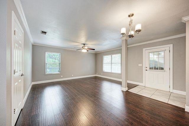 4504 Pack Saddle PASS, Austin, TX 78745