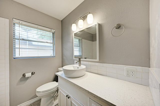 4504 Pack Saddle PASS, Austin, TX 78745