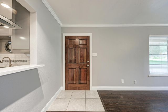 4504 Pack Saddle PASS, Austin, TX 78745