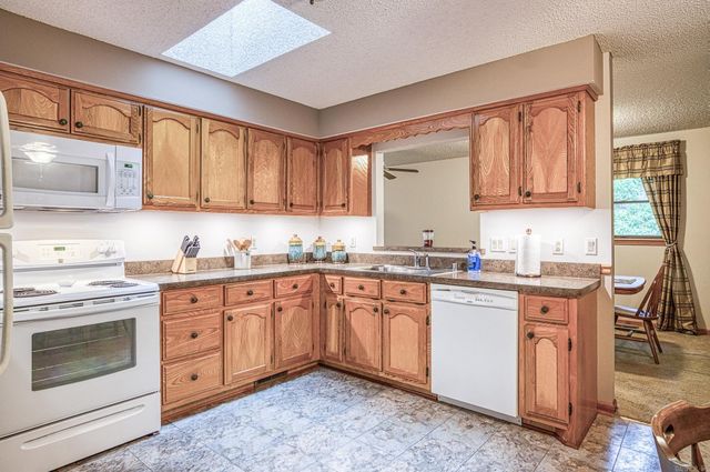 20 LaGranja Circle, Hot Springs Village, AR 71909