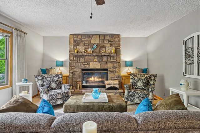 20 LaGranja Circle, Hot Springs Village, AR 71909