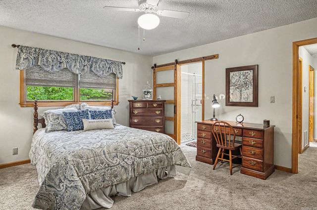 20 LaGranja Circle, Hot Springs Village, AR 71909