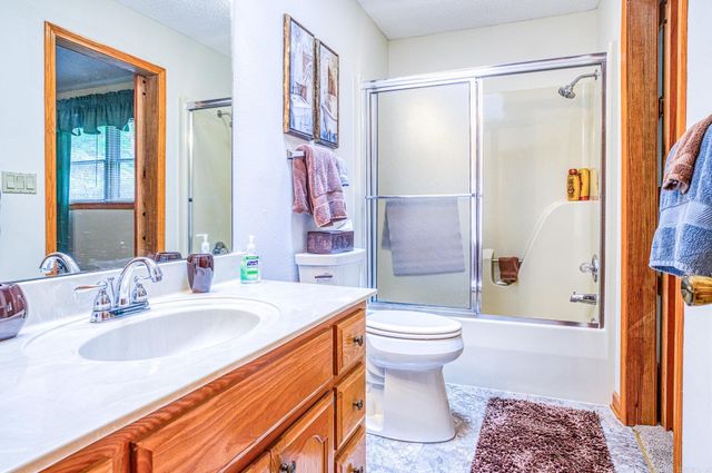 20 LaGranja Circle, Hot Springs Village, AR 71909