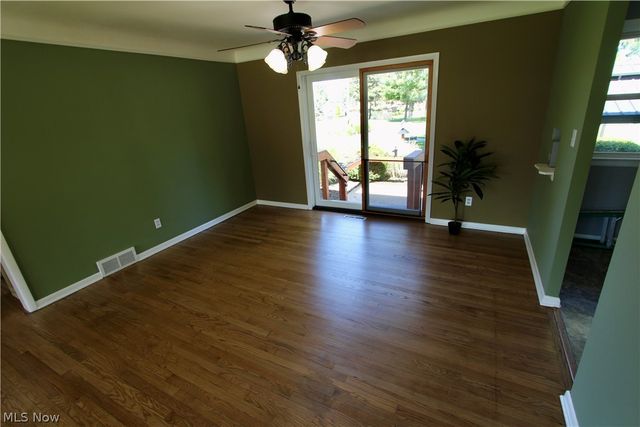 1303 Cherry Lane, Seven Hills, OH 44131