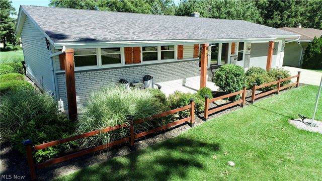 1303 Cherry Lane, Seven Hills, OH 44131