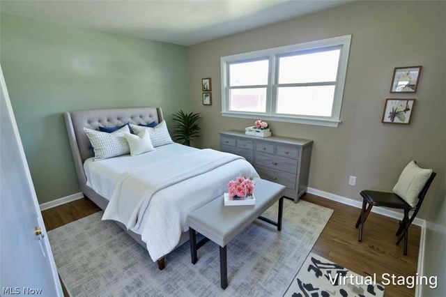 1303 Cherry Lane, Seven Hills, OH 44131