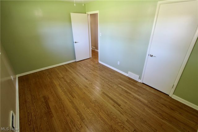 1303 Cherry Lane, Seven Hills, OH 44131