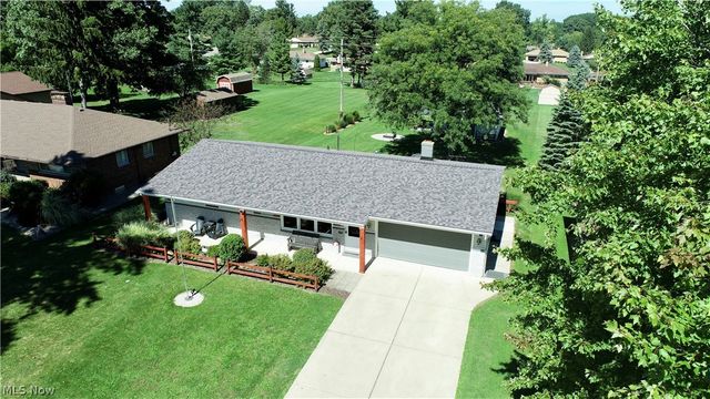 1303 Cherry Lane, Seven Hills, OH 44131