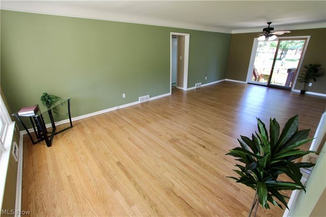 1303 Cherry Lane, Seven Hills, OH 44131