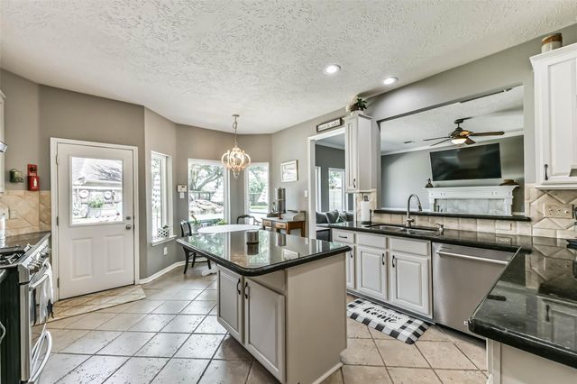 13415 Scenic Glade Drive, Houston, TX 77059