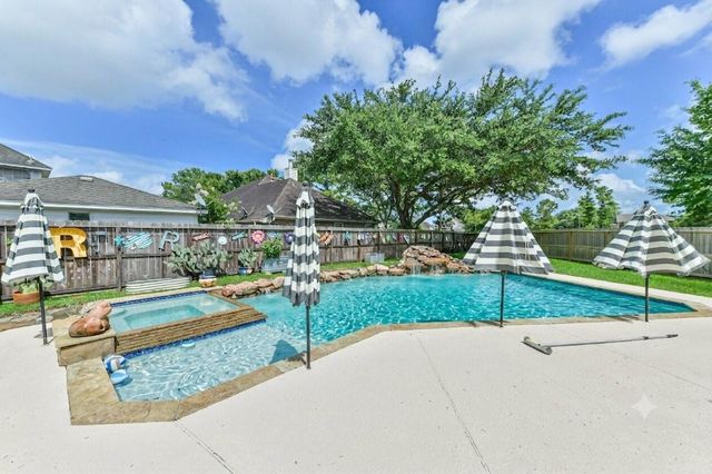 13415 Scenic Glade Drive, Houston, TX 77059