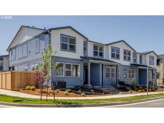 6582 Se Nasha St, Hillsboro, OR 97123