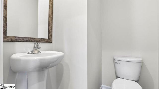 1081 Roleson Way, Woodruff, SC 29388