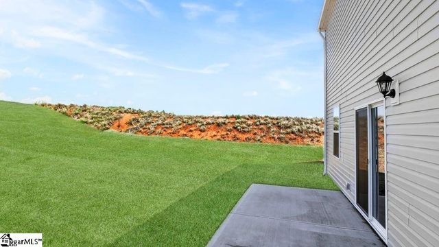 1081 Roleson Way, Woodruff, SC 29388