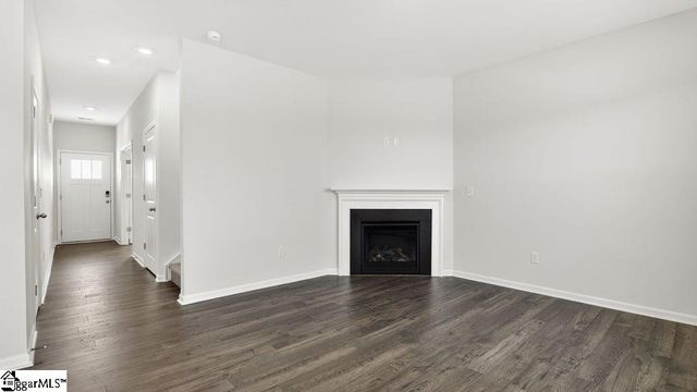 1081 Roleson Way, Woodruff, SC 29388