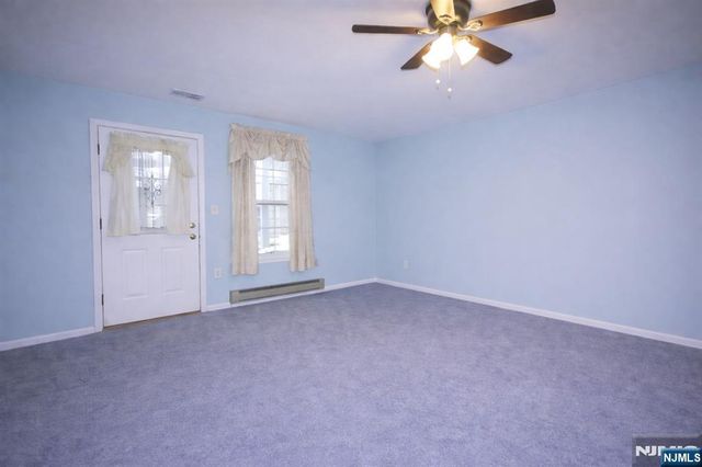 92 Perez Drive, Newark, NJ 07103