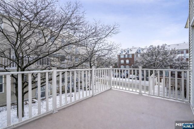 92 Perez Drive, Newark, NJ 07103