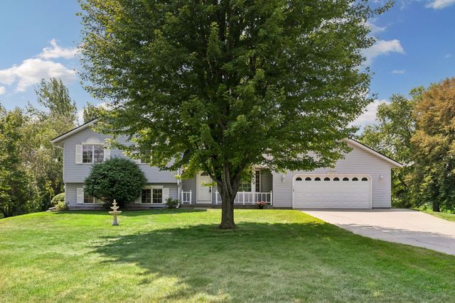 10831 30th Street NE, Saint Michael, MN 55376