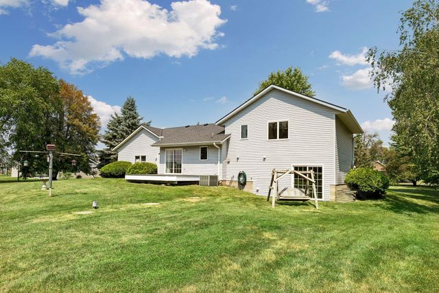 10831 30th Street NE, Saint Michael, MN 55376