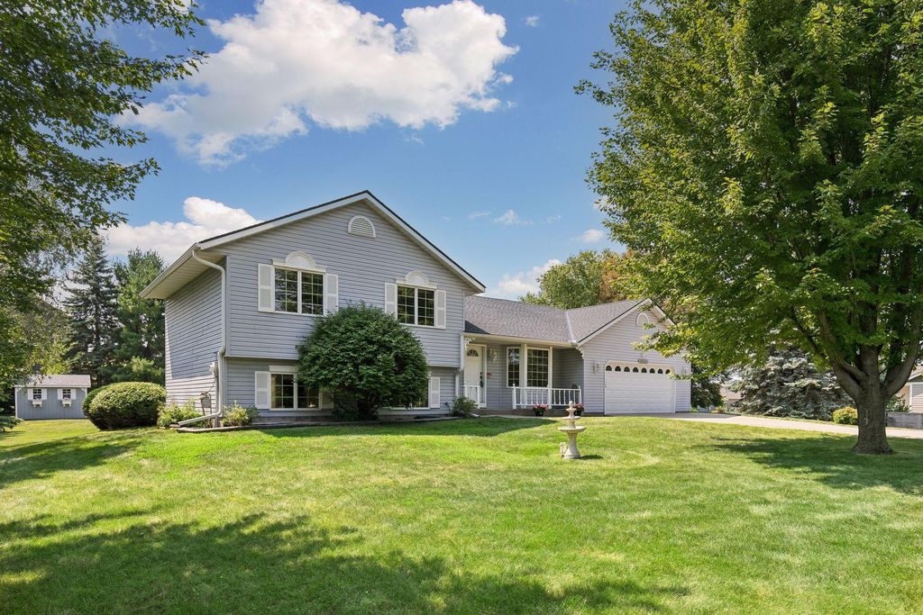 10831 30th Street NE, Saint Michael, MN 55376