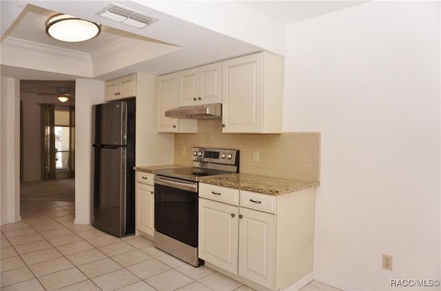 6010 W Dedham Trail, Crystal River, FL 34429