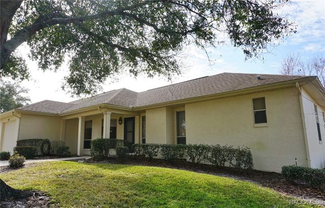 6010 W Dedham Trail, Crystal River, FL 34429