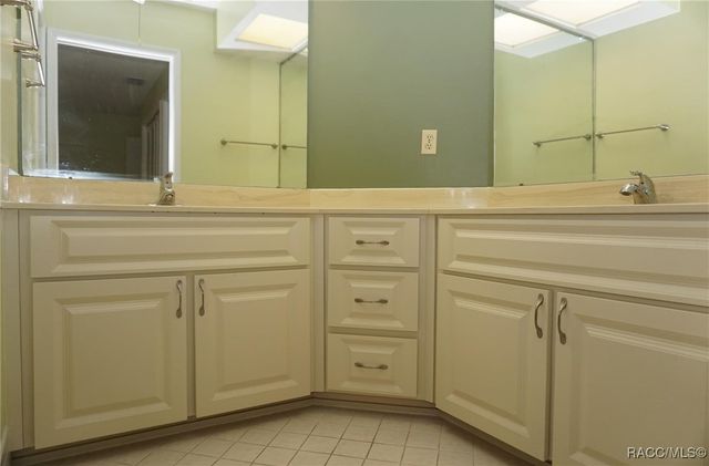 6010 W Dedham Trail, Crystal River, FL 34429