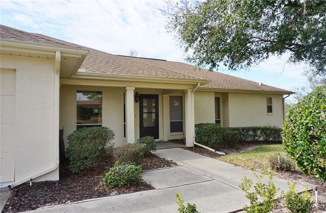 6010 W Dedham Trail, Crystal River, FL 34429