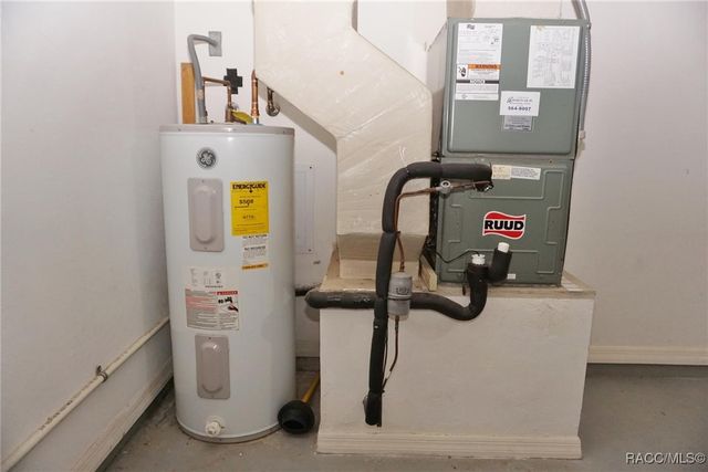 6010 W Dedham Trail, Crystal River, FL 34429