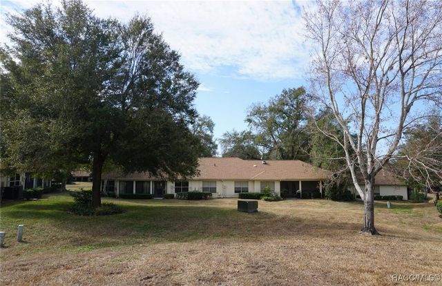 6010 W Dedham Trail, Crystal River, FL 34429