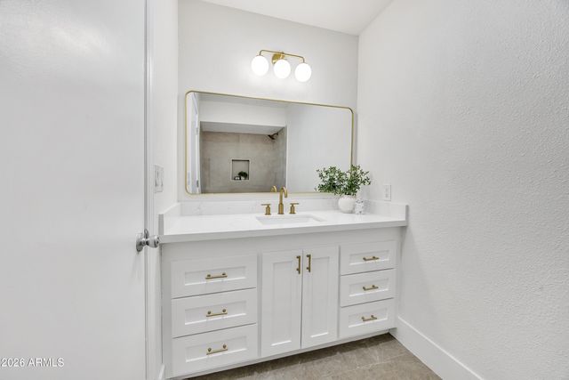 8111 N 18TH Way, Phoenix, AZ 85020