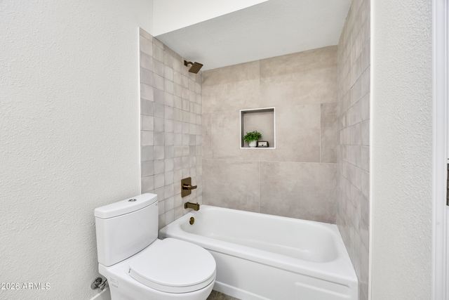 8111 N 18TH Way, Phoenix, AZ 85020