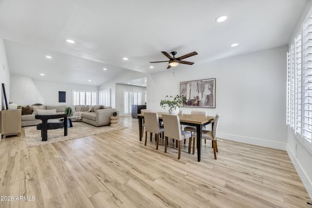 8111 N 18TH Way, Phoenix, AZ 85020