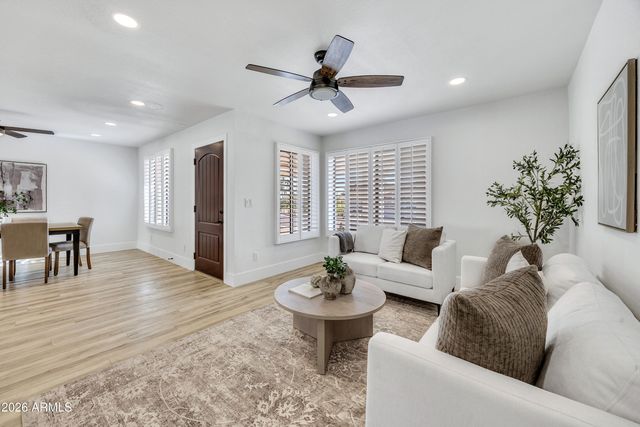 8111 N 18TH Way, Phoenix, AZ 85020