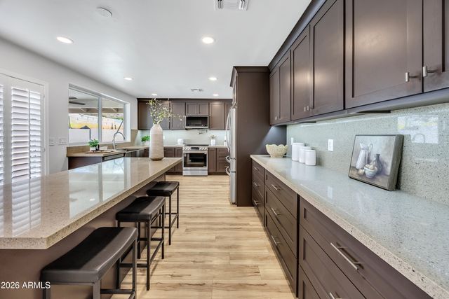 8111 N 18TH Way, Phoenix, AZ 85020